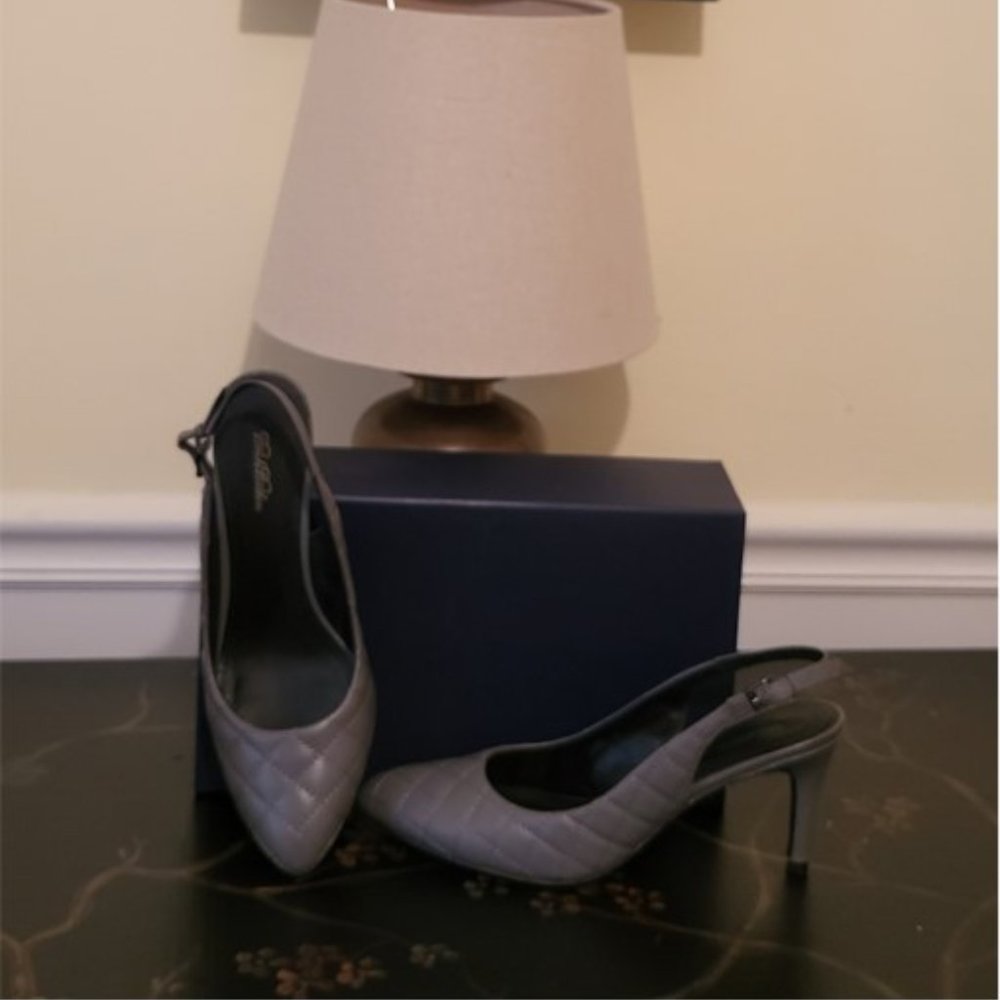 GRAY BROOKS BROTHERS HEELS